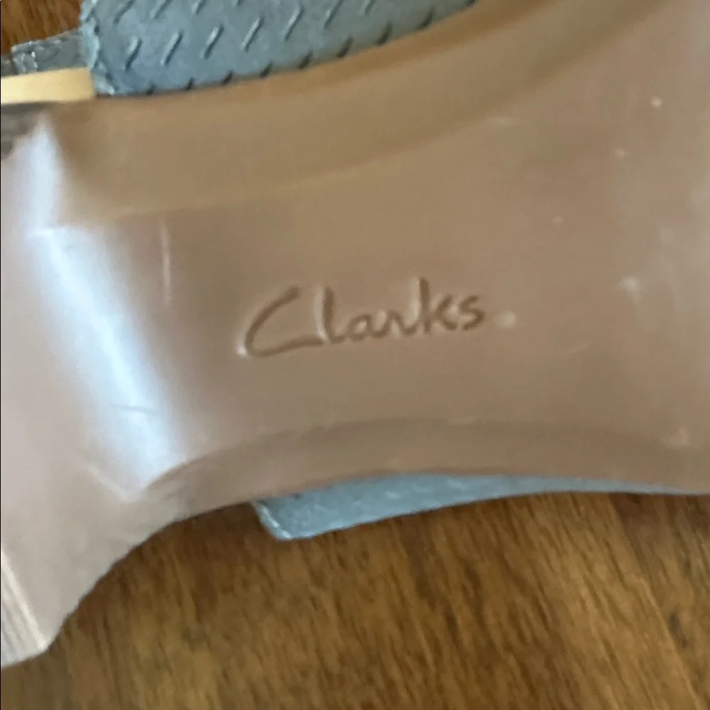 NWT Clarks Open-Toe Sandals - Picture 7 of 9